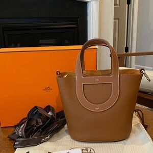 New Hermès In-The-Loop 18 Gold SHW